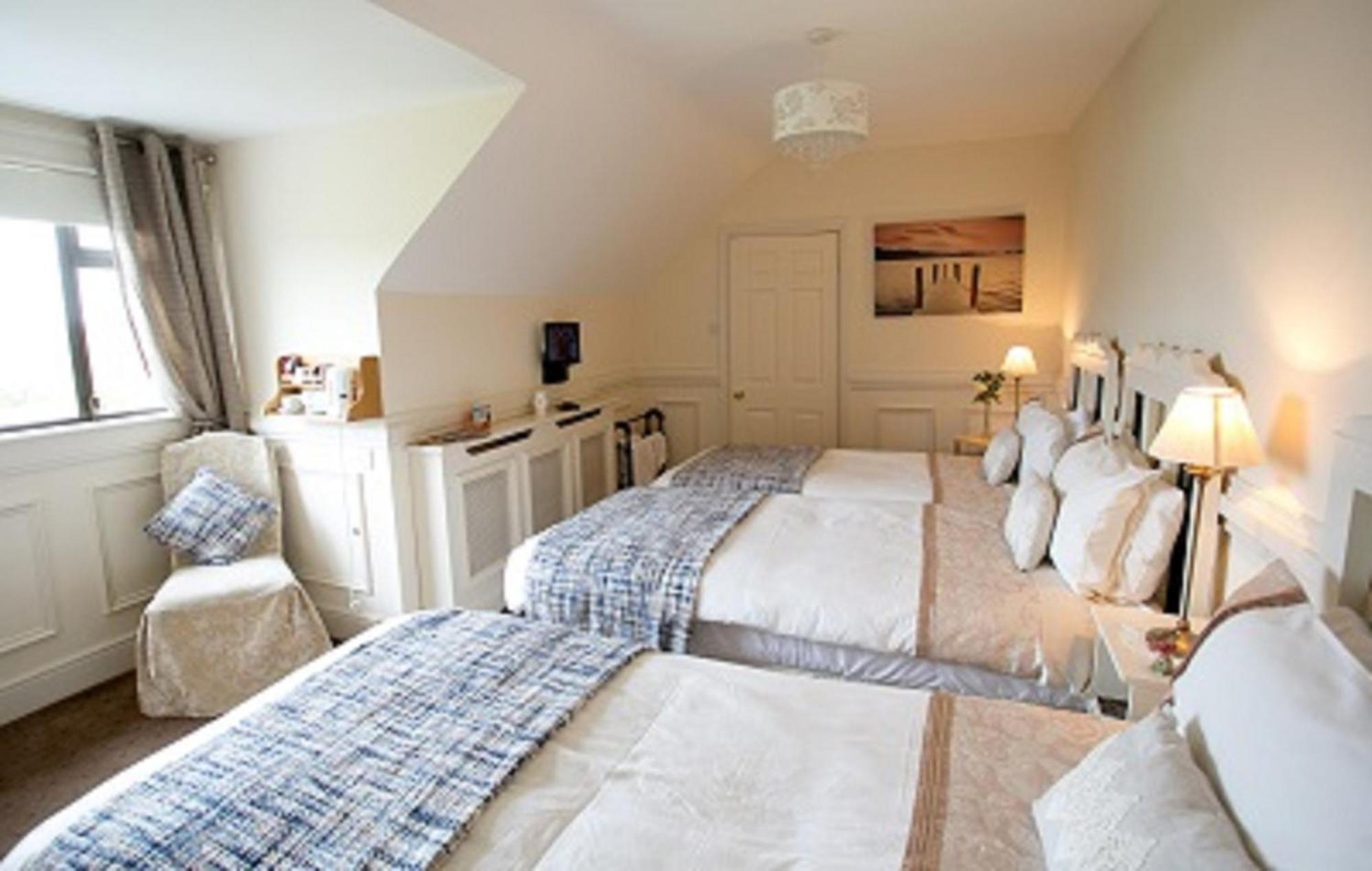San Juan B&B Cloghran Oda fotoğraf